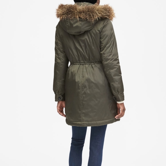 COPY - BANANA REPUBLIC WATER RESIST HOODED PARKA COAT - Picture 2 of 4